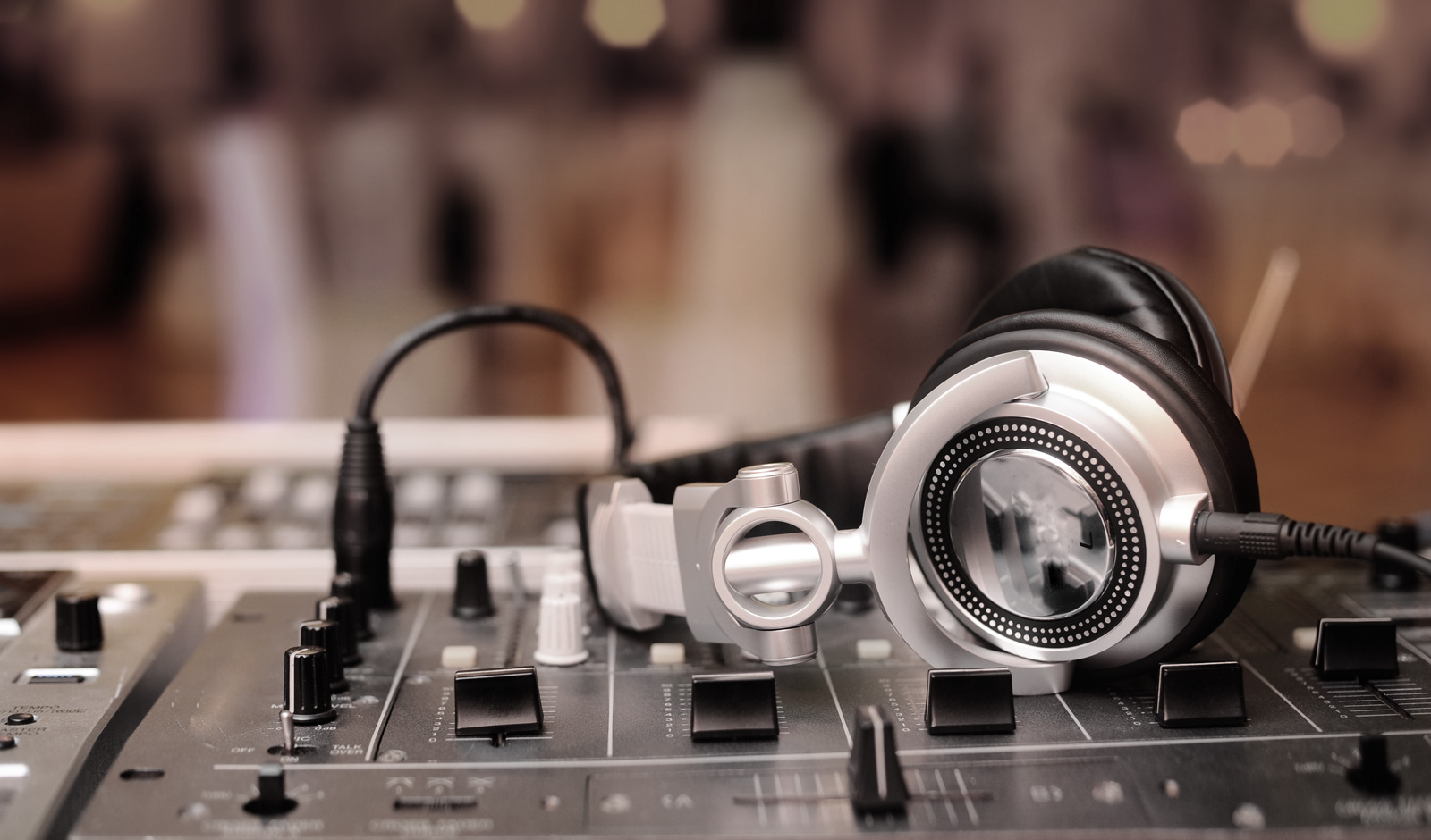 Titelbild von Tastenfux - Musikschule & Tonstudio bei Bleib lokal